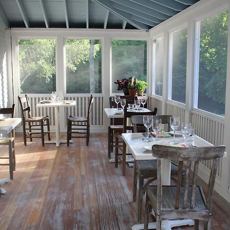 King Hill Inn & Kitchen New London Exterior foto
